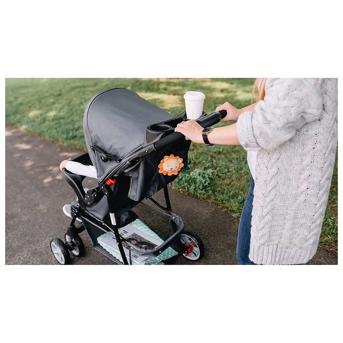 Carucior sport, Lionelo, Emma Plus, Cu tavita, 2 Suporturi pentru pahar, Geanta accesorii, Conform cu standardul [29]