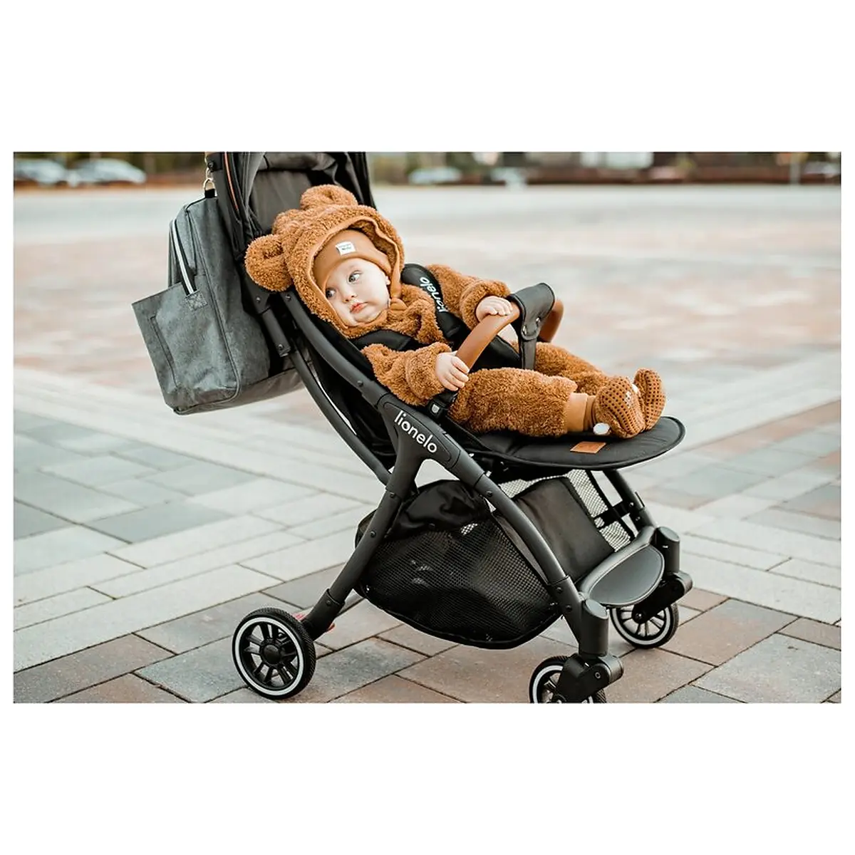 Carucior sport, Lionelo, Julie One, De la nastere, Greutate redusa, Cu accesorii, Cadru din aluminiu, 0-22 kg, Pliere [15]