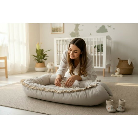 Cosulet bebelus, MimiNu, Premium, Pentru dormit, Baby Nest 55 x 75 cm, Cu Volanase si dantela, Husa 100% bumbac, Din [1]