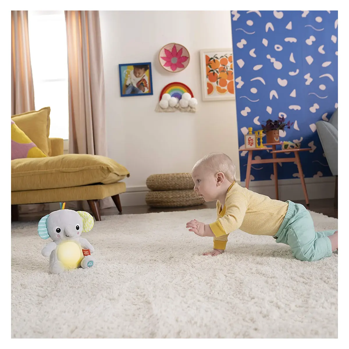 Jucarie interactiva Bright Starts, Hug a Bye Baby Elephant [5]