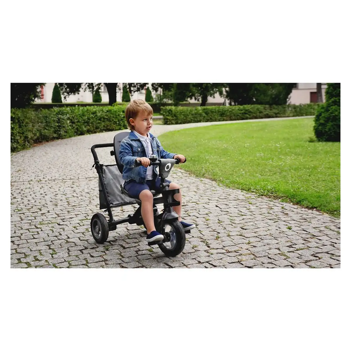Lionelo - Tricicleta Tris, Mecanism de pedalare libera, Suport picioare, Control al directiei, Scaun reversibil, Rotire [33]