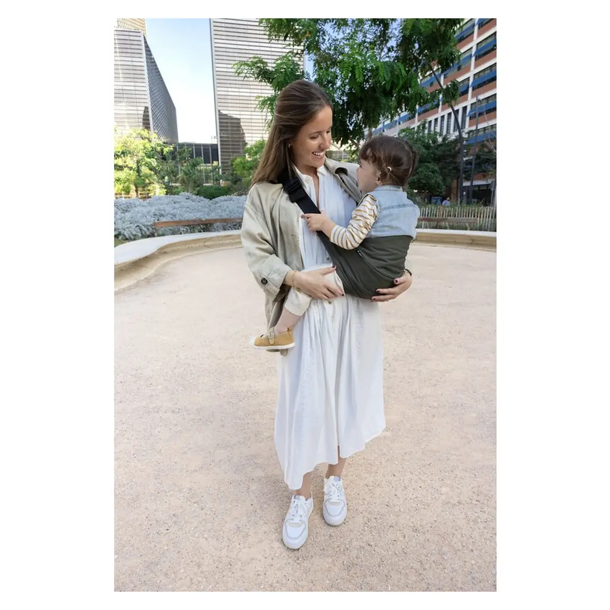 Marsupiu bebe, Jane, Catch, Ergonomic, De la 9 luni pana la 22 Kg, Botanic [5]