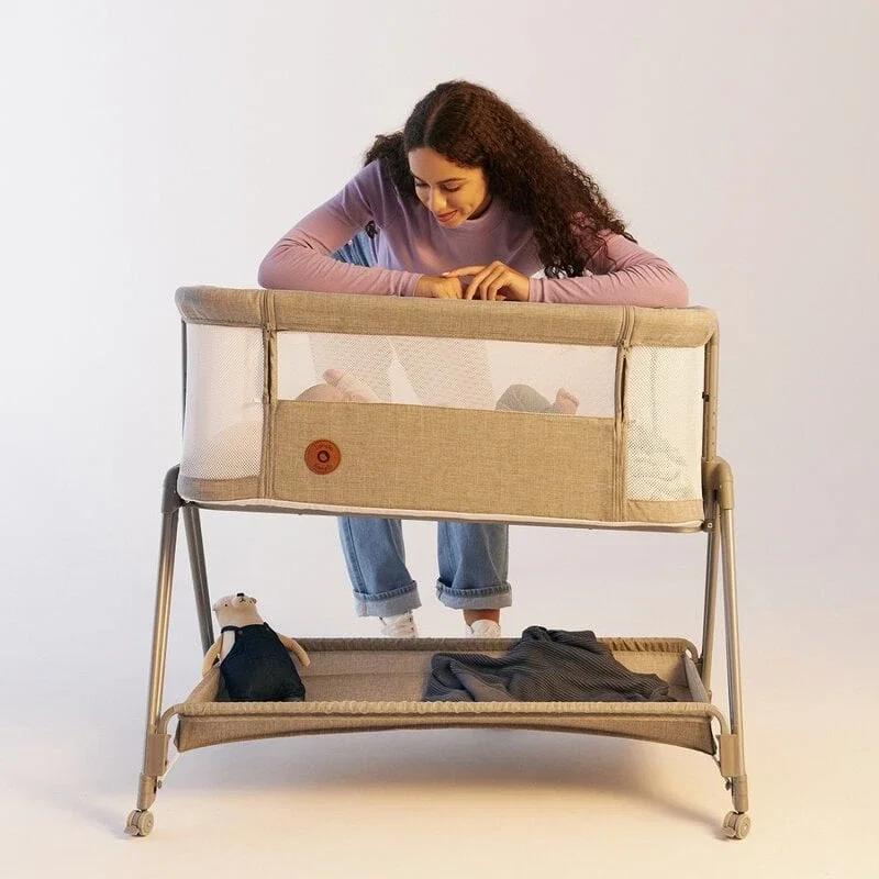 Patut co-sleeper Luna, 2 in 1, Cu laterala culisanta, Cu roti, Bej Lionelo 24 luni [2]