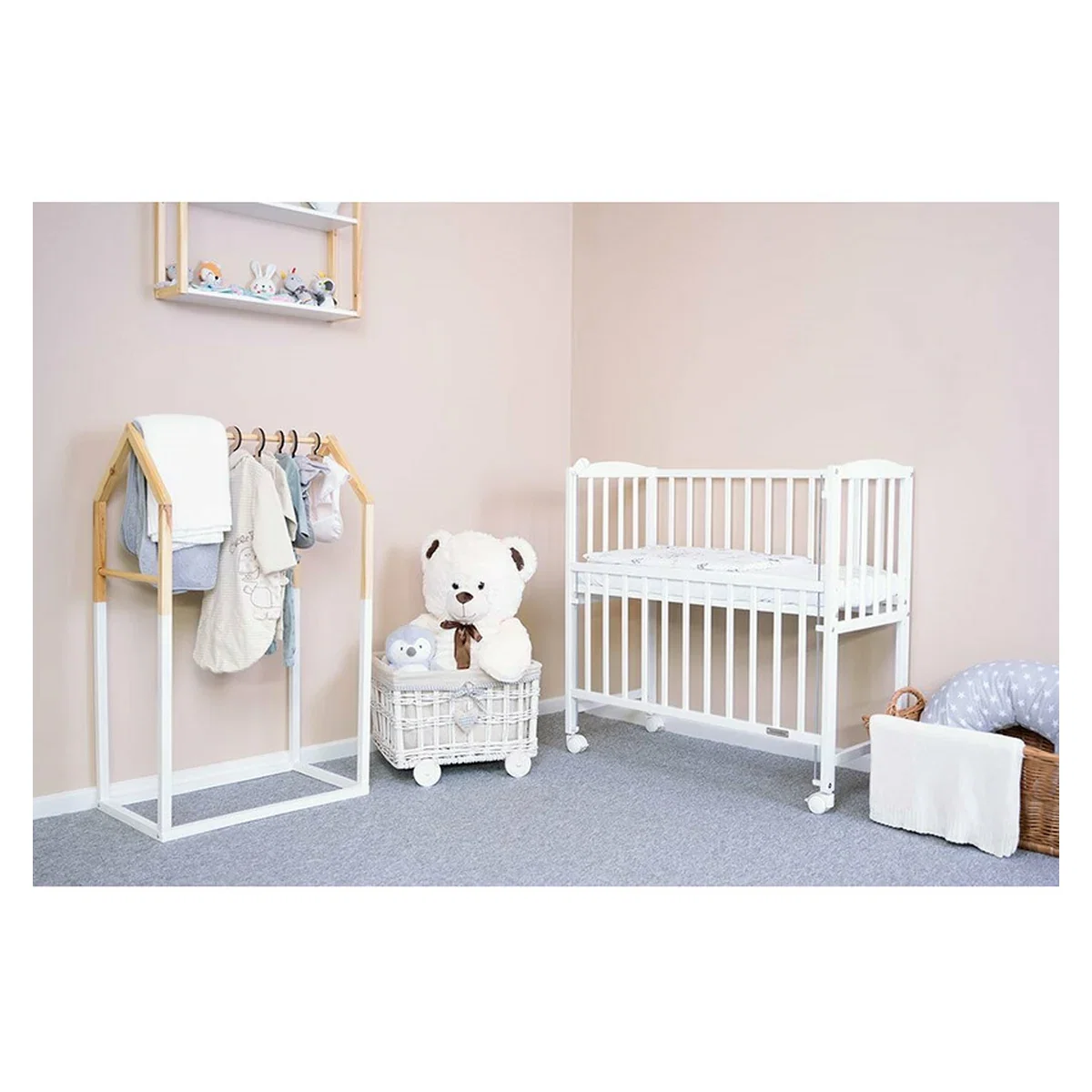 Patut din lemn bebe, 90x40 cm, Cu laterala culisanta, roti, White, New Baby, Mateo 0 luni+ [3]
