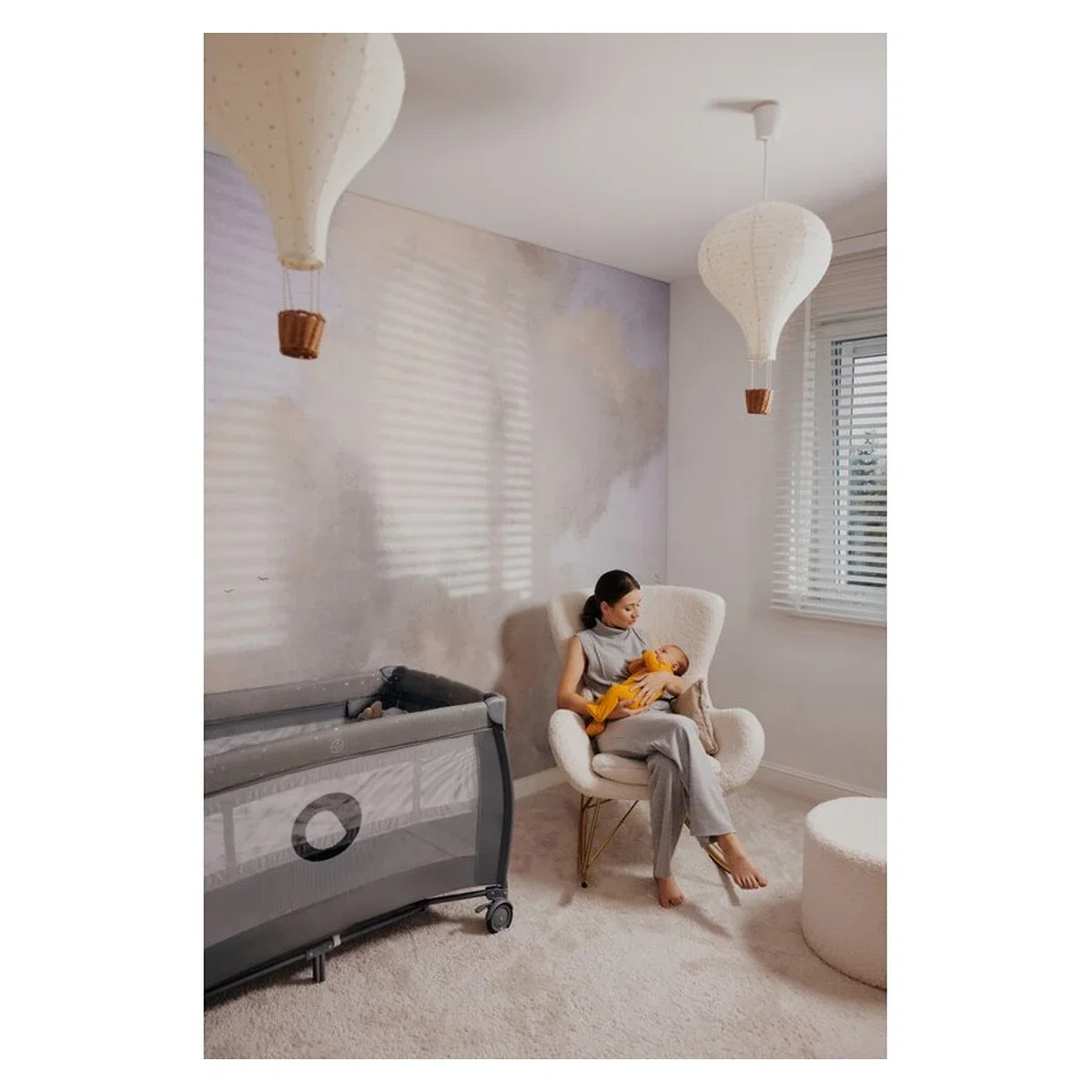 Patut pliant, Lionelo, Stefi Plus, Cu doua nivele, Cu intrare laterala cu fermoar, 2 roti, 120 x 60 cm, Roz 36 luni [28]