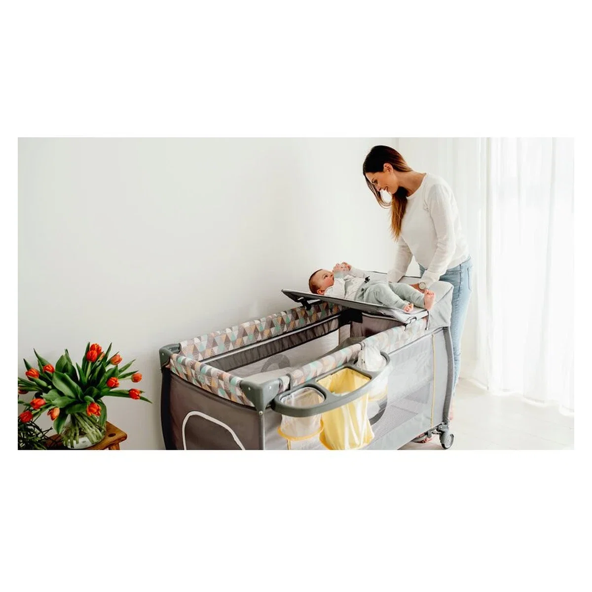 Patut pliant, Lionelo, Sven Plus, 120x60 cm, doua nivele, arcada jucarii, masuta de infasat, Bej Latte 36 luni [28]