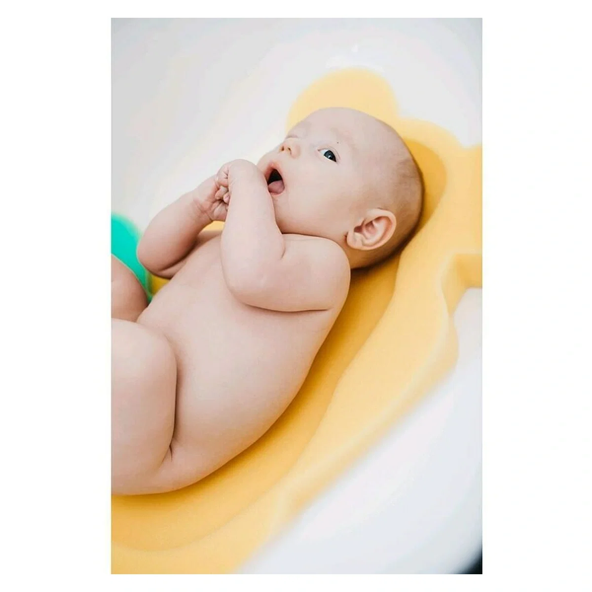 Reductor de baie, New Baby, Maxi, Din burete, 58 cm, Cu jucarii din spuma, Bear Yellow 0 luni+ [2]