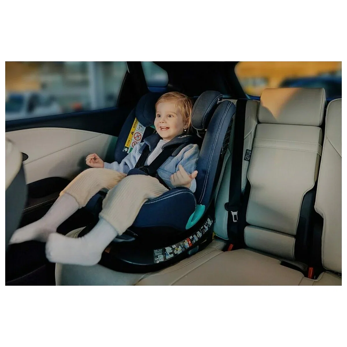 Scaun auto, Lionelo, Bastiaan One i-Size, 4 in 1, Protectie laterala, Cu spatar inclinabil in 4 pozitii, Cu tetiera [19]
