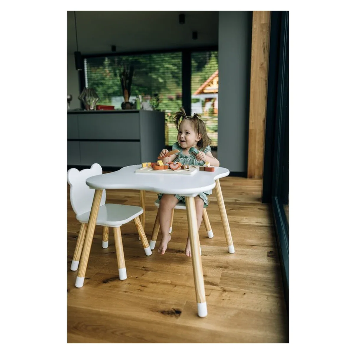 Set masuta si doua scaune, FreeON, Bear, , Din lemn, Alb 6 ani [5]