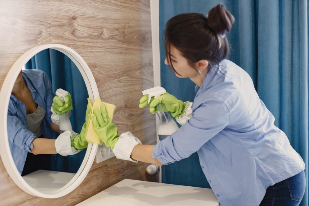 Cu ce se începe curățenia în casă?
