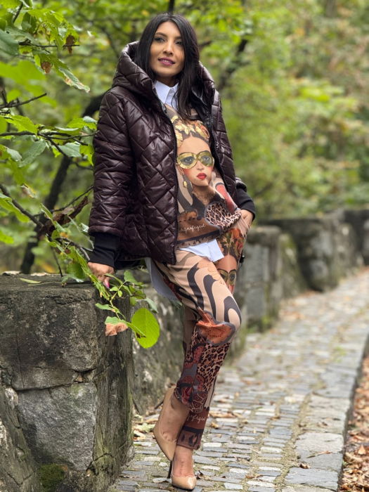 Geaca dama maro cu manseta si capse pe lateral [5]