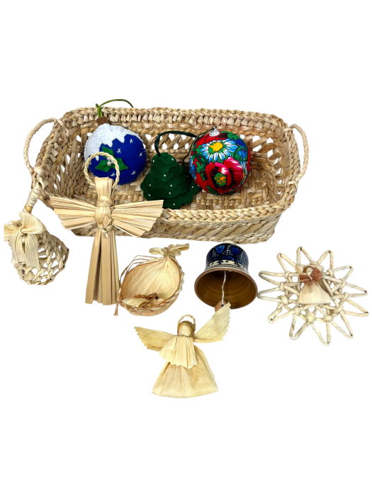 Coș cadou cu decorațiuni pentru bradul de Crăciun [2]