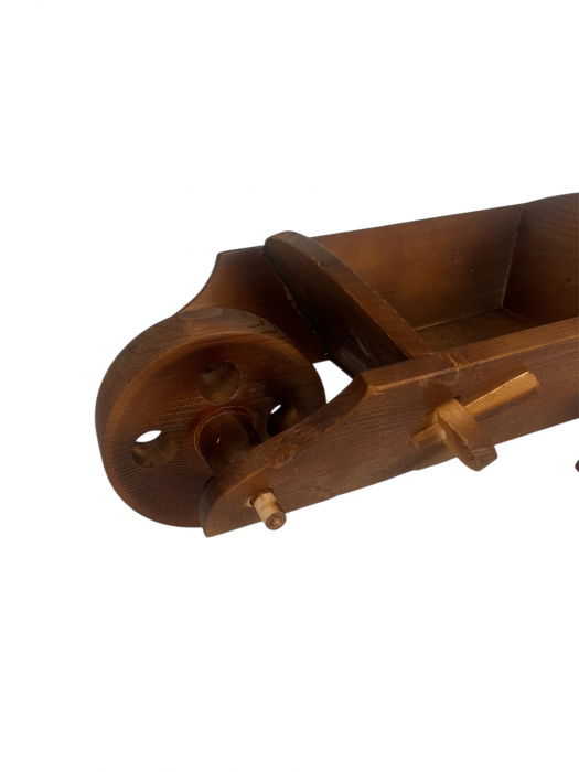 Roabă din Lemn – Decor Rustic Autentic [4]