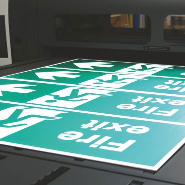 Autocolant PVC - Autocolant pvc refeflectorizant 5200 Oracal  Economy