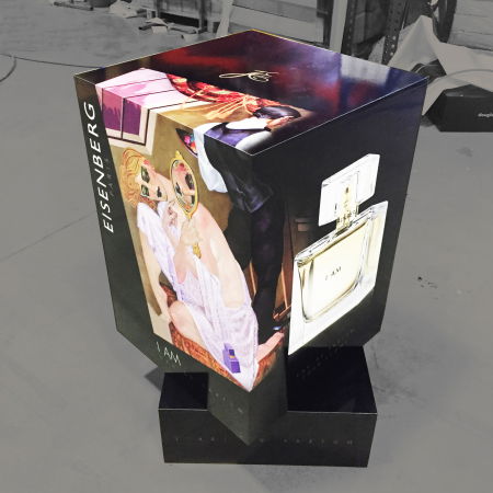 Rafturi si displayuri personalizate - Display personalizat #18