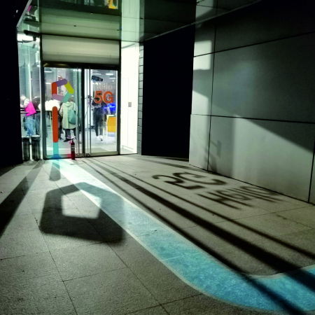 Wide roll to roll - Floor Graphics Street Wrap