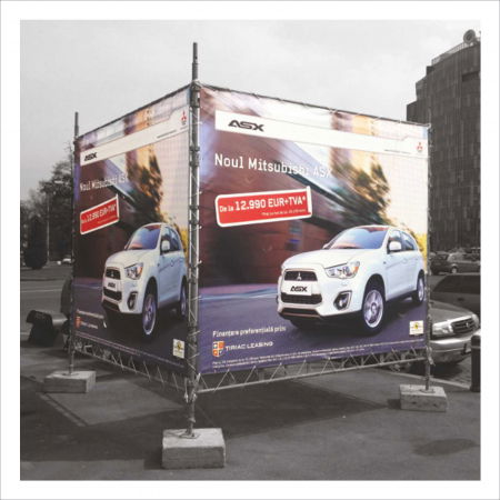 Wide roll to roll - Frontlit Standard Banner