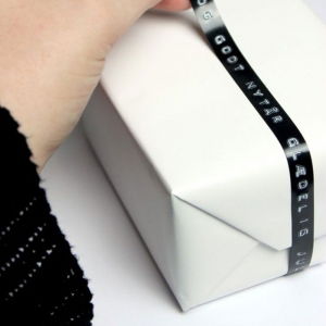 Aparat etichetat DYMO Omega si in total 4 role de etichete 3D embosabile DY12748 S0717950TRC [18]