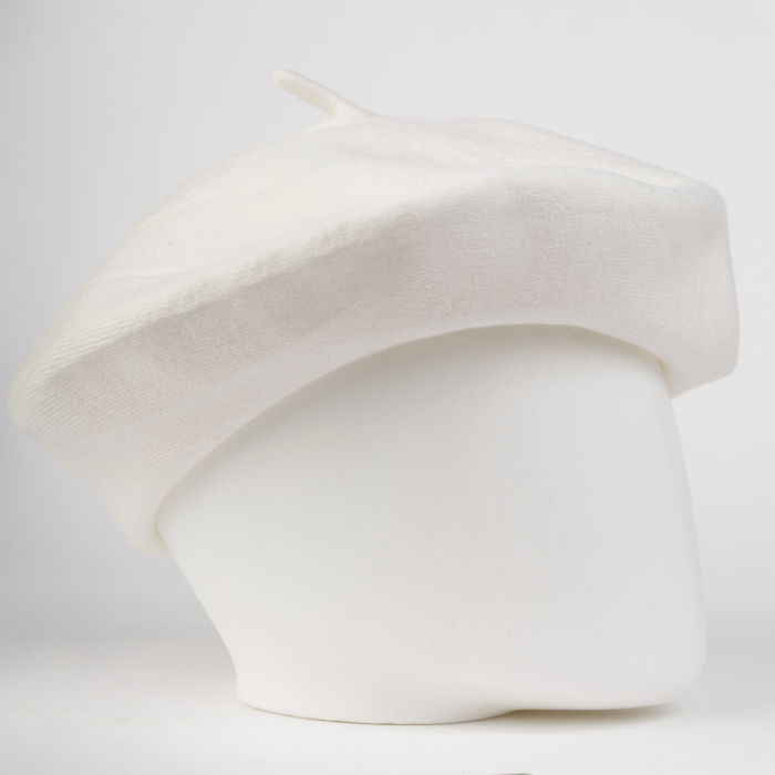 Bereta alba clasica, chic, din bumbac si lana [2]