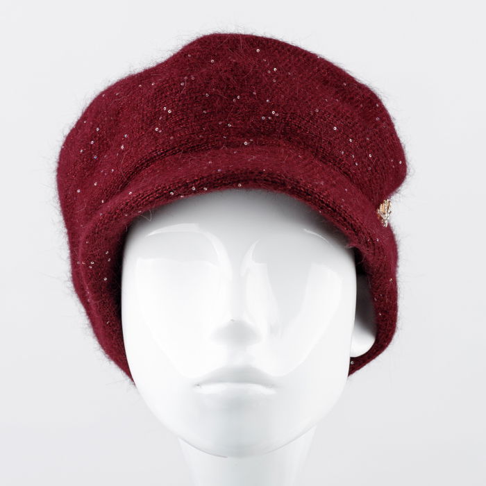 Bereta bordo cu cozoroc si paiete foarte fine pe toata suprafata, captusita in interior [2]