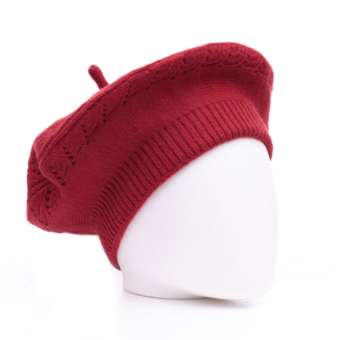 Bereta rosu inchis cu model tricotaj cu braduti, din lana [2]