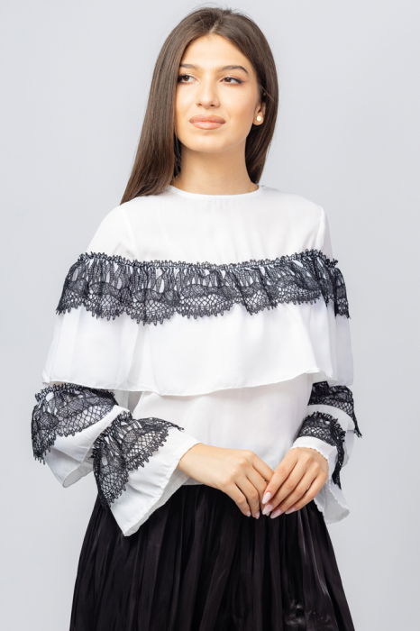 Bluza alba, eleganta cu volane si dantela neagra [2]