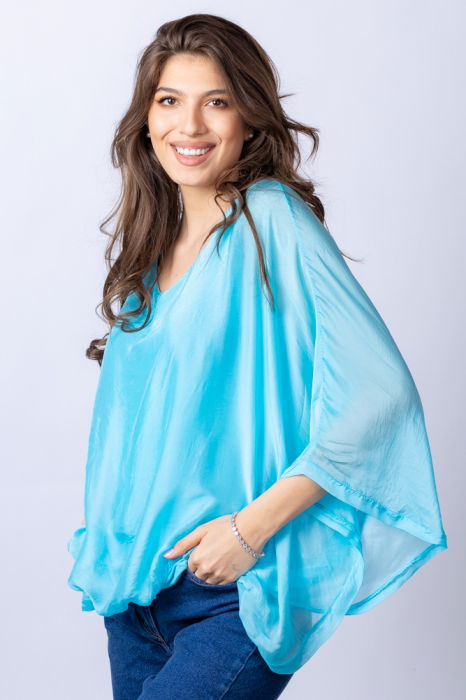 Bluza albastru aqua din matase si vascoza cu maneca fluture [7]