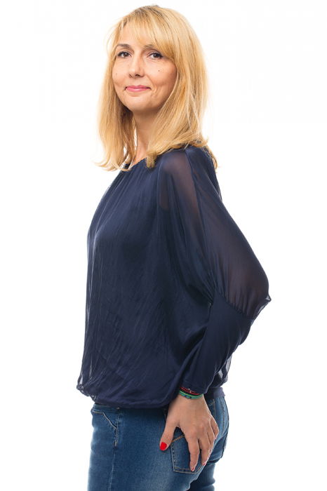 Bluza bleumarin uni din matase si vascoza cu maneca lunga fluture si elastic la poale [2]