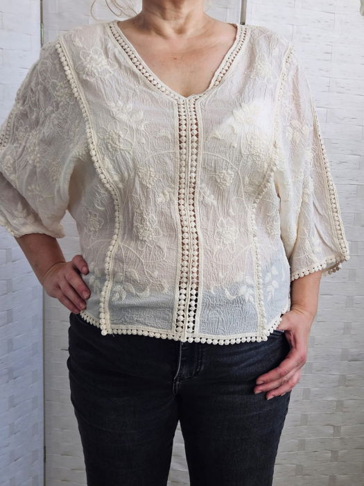 Bluza brodata cu maneca fluture din dantela de bumbac, bej [4]