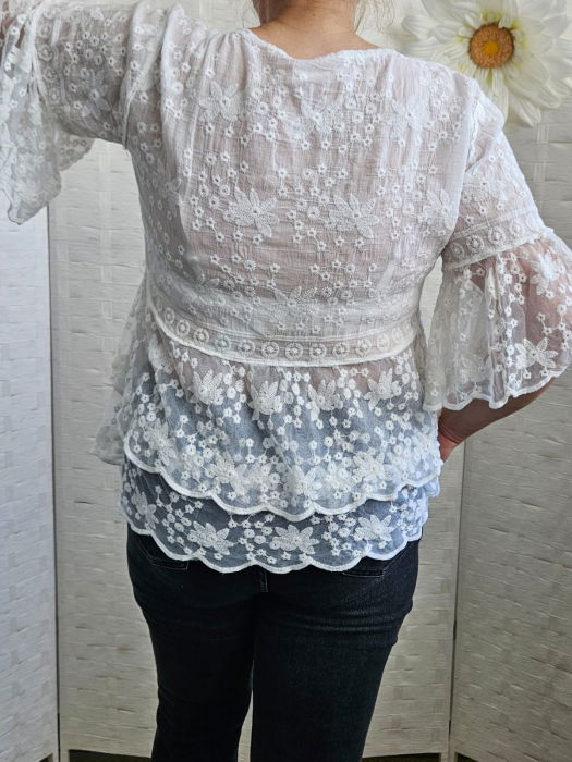 Bluza brodata cu volane din dantela de bumbac, alba [6]