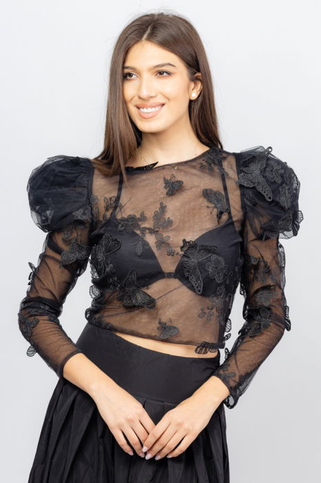 Bluza cropp din dantela neagra cu umeri bufanti