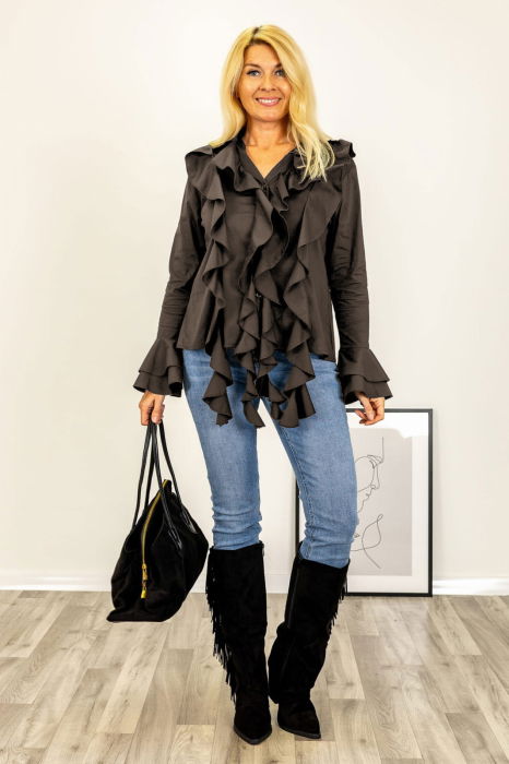 Bluza cu 2 volane la maneci si jabou din bumbac fin si batist maro [1]