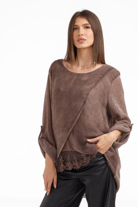 Bluza dama chic, cu croi petrecut din matase, puloveras si detalii dantela, maro