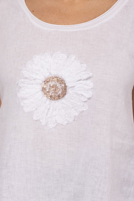 Bluza din in alba, cu floare si paiete pe piept [7]