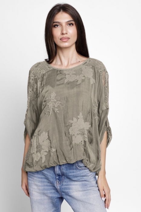 Bluza din matase si vascoza brodata, cu dantela pe spate, bej inchis