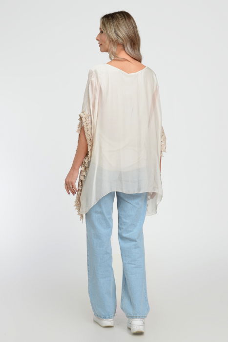 Bluza boho bej, din matase si vascoza, in colturi, cu insertie de broderie si tivita cu dantela macrame [9]
