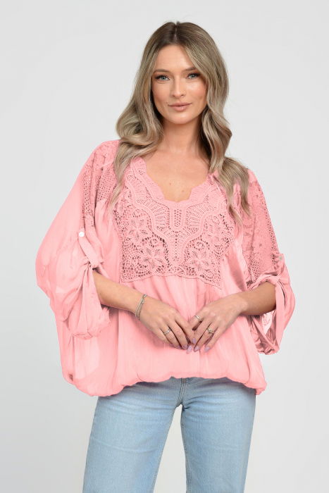 Bluza din matase si vascoza platca brodata, cu dantela pe maneci si pe spate, roz