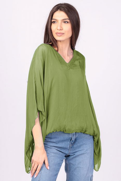 Bluza din matase si vascoza verde oliv, cu decolteu in V in fata si pe spate