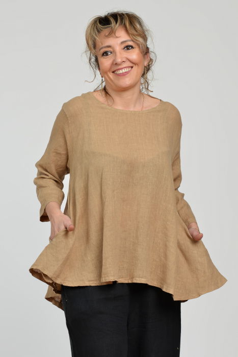Bluza evazata cu clin la spate din in, camel [6]