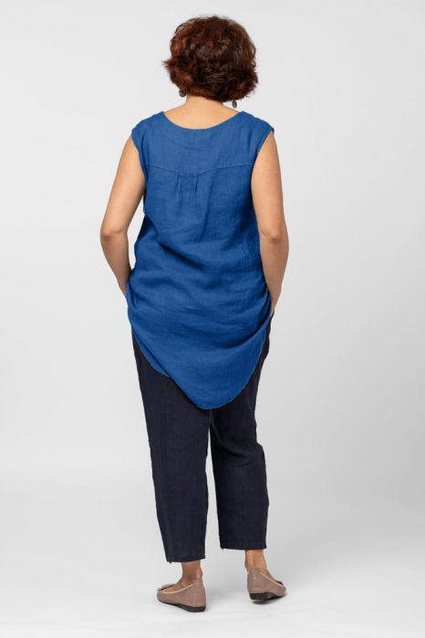 Bluza fara maneci din in cu nasture metalic decorativ, albastra [3]