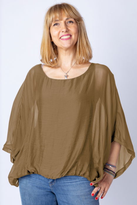 Bluza camel din matase si vascoza cu maneca fluture