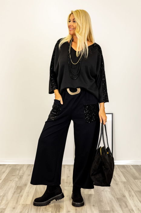 Bluza oversize cu paiete pe maneci si funda de tafta pe spate, neagra [1]