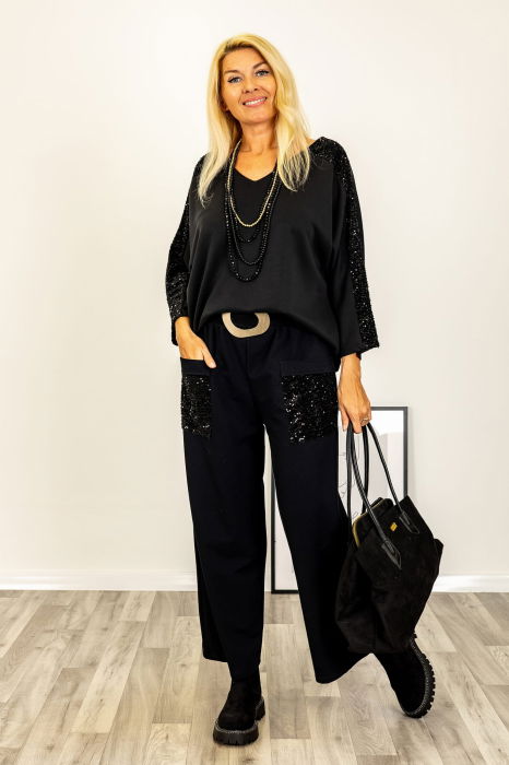 Bluza oversize cu paiete pe maneci si funda de tafta pe spate, neagra [2]