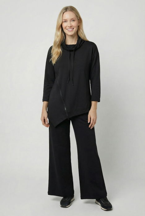 Bluza tunica cu colt, din vascoza, cu guler inalt, fermoar oblic si croi asimetric, neagra [3]