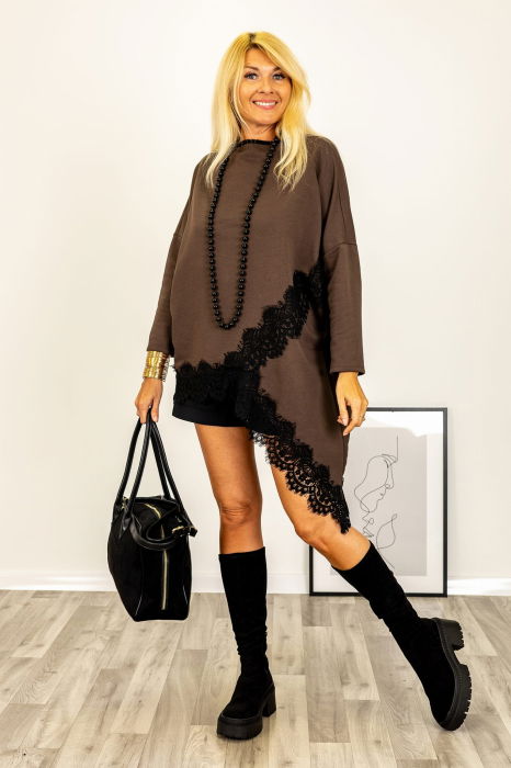 Bluza tunica asimetrica din jerseu maro cu dantela neagra aplicata [1]