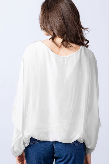 Bluza alba din matase si vascoza cu maneca fluture [3]