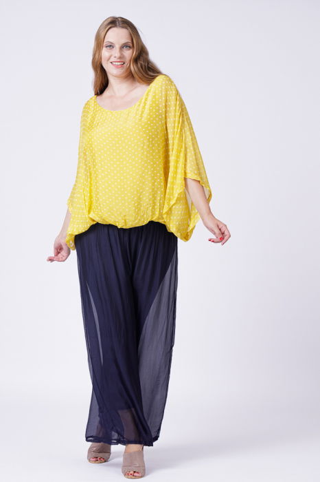 Bluza galbena cu bulinute din matase si vascoza cu maneca fluture [5]