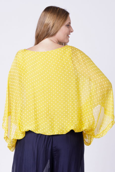 Bluza galbena cu bulinute din matase si vascoza cu maneca fluture [3]