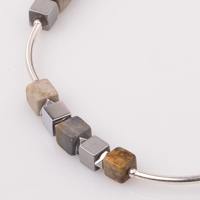 Bratara argint cu tuburi si serii de 5 cubulete jaspuri si hematit [2]