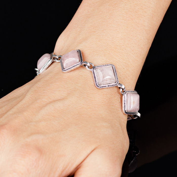 Bratara cu elemente rombice din piatra naturala de cuart roz [3]